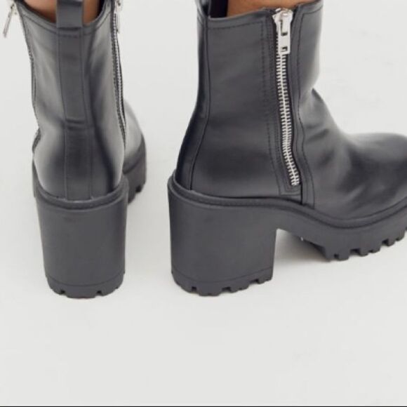 NEW Urban Outfitters UO Women's Zip-Up Black Boots 9 - Picture 4 of 5